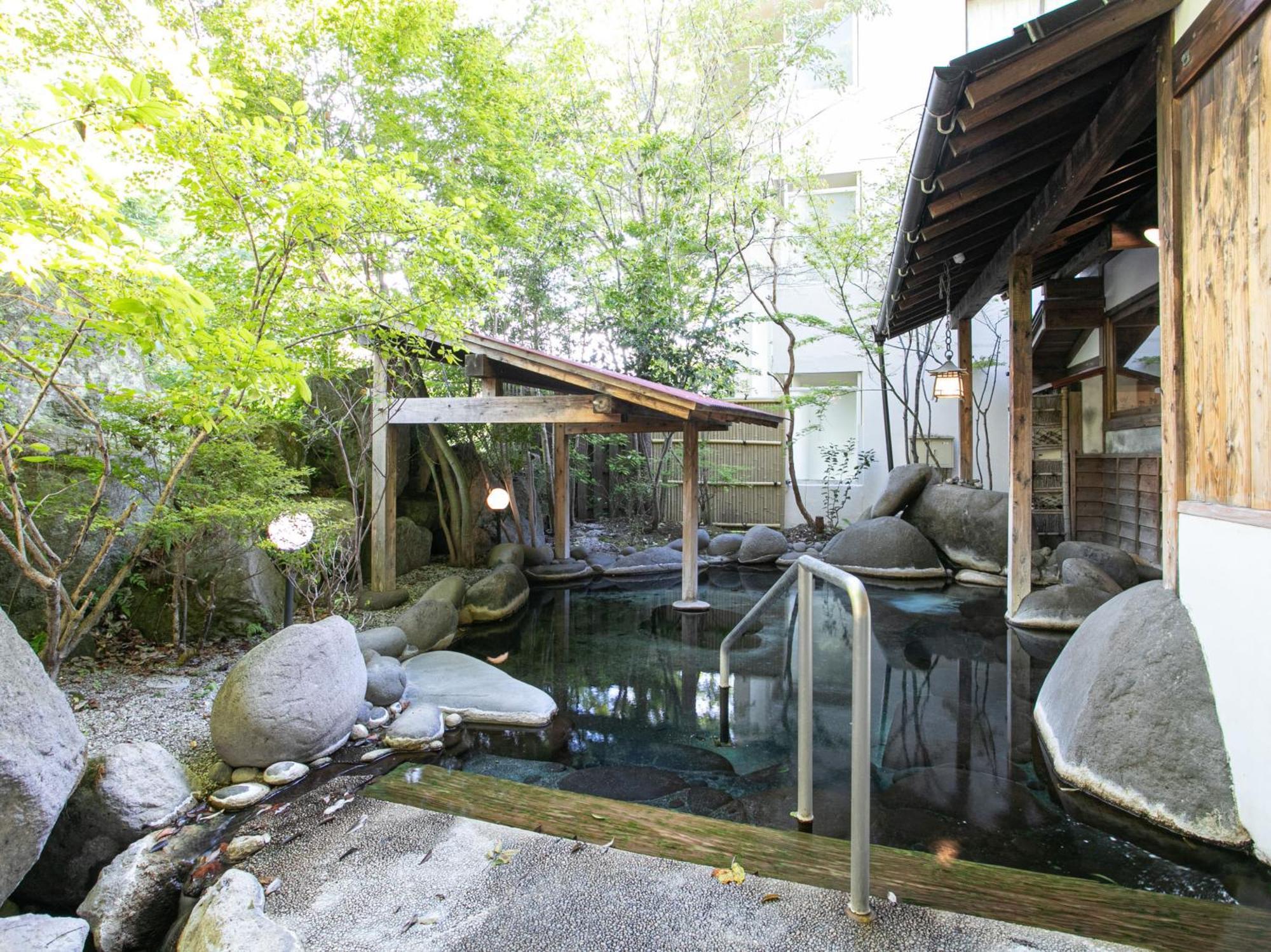 Yufuin Besso Shikisai Hotel Exterior photo